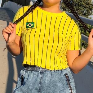 Forever 21 cropped Brazil shirt size M